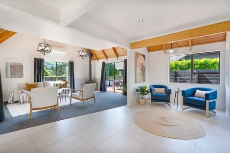 Photo of property in 43 Lakewood Avenue, Churton Park, Wellington, 6037