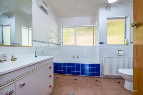 Photo of property in 124 Plateau Road, Te Marua, Upper Hutt, 5018