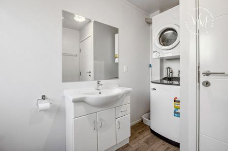 Photo of property in 16 Cosy Dell Road, North Dunedin, Dunedin, 9016