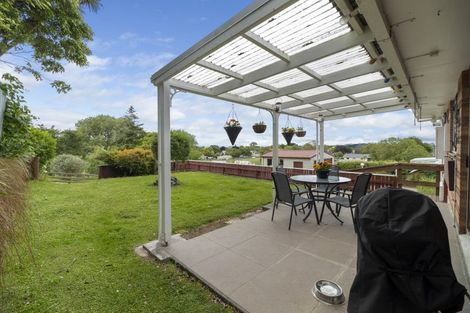 Photo of property in 24 Mills Street, Eltham, 4322