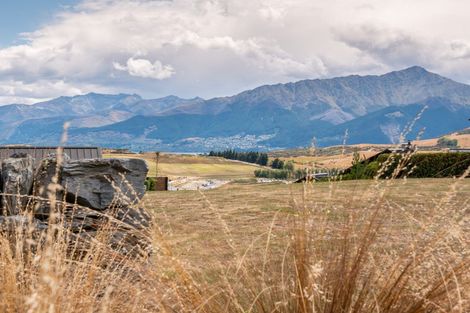 Photo of property in 10 Glenfiddich Road, Jacks Point, Queenstown, 9371