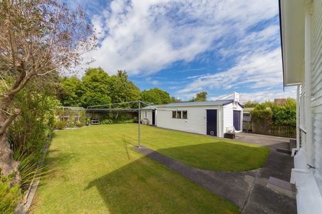 Photo of property in 12 Marne Street, Hokowhitu, Palmerston North, 4410