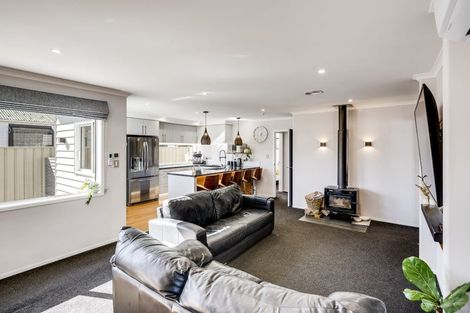 Photo of property in 38a Warwick Crescent, Taradale, Napier, 4112