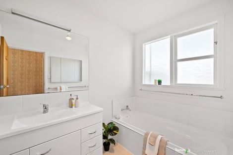 Photo of property in 76 Fox Street, Ngaio, Wellington, 6035