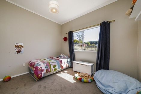 Photo of property in 16 King Street, Halcombe, Feilding, 4779