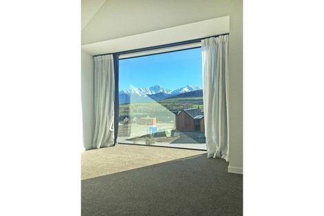 Photo of property in 8 Falconer Rise, Jacks Point, Queenstown, 9371