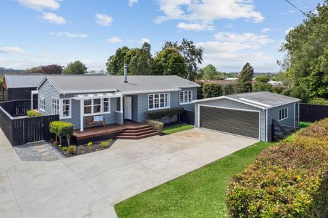 Photo of property in 29 Kaipara Portage Road, Riverhead, 0820