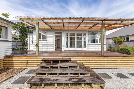 Photo of property in 215 Breezes Road, Aranui, Christchurch, 8061