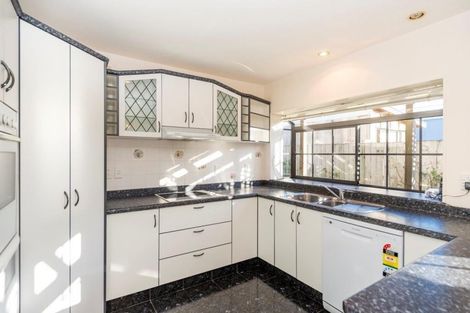 Photo of property in 2/350 Hardy Street, Nelson, 7010