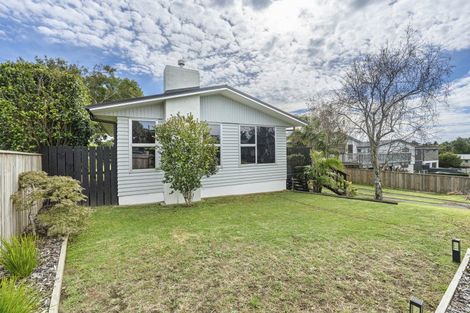 Photo of property in 3 Erica Place, Bell Block, New Plymouth, 4312