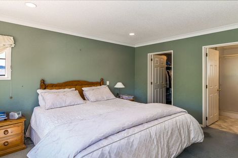 Photo of property in 29 Kenrigg Road East, Kinloch, Taupo, 3377