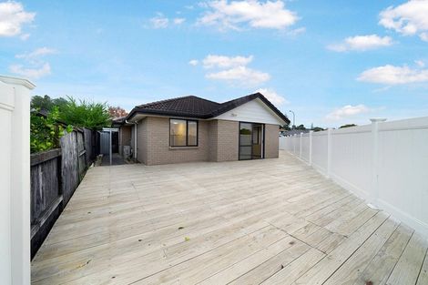 Photo of property in 7 Anna Lane, Glen Eden, Auckland, 0602