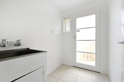 Photo of property in 1/79 Prince Regent Drive, Half Moon Bay, Auckland, 2012