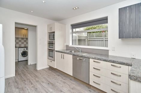 Photo of property in 3 Cam Place, Harewood, Christchurch, 8051