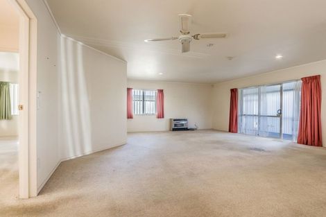 Photo of property in 17b Villa Grove, Paraparaumu, 5032
