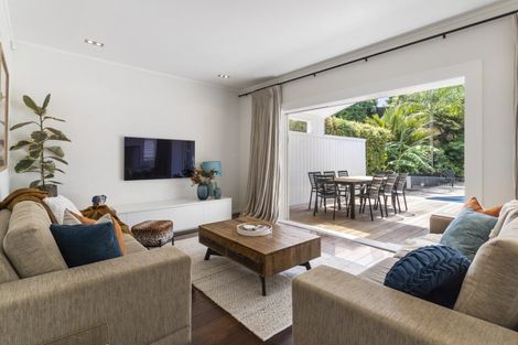 Photo of property in 17 West End Road, Herne Bay, Auckland, 1022