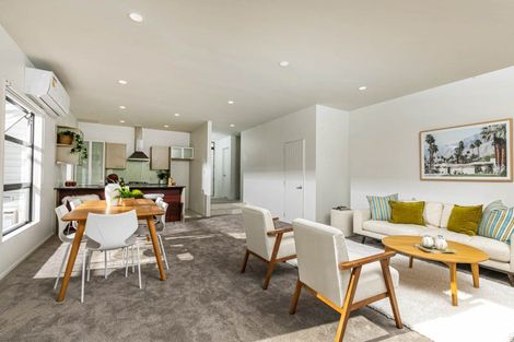 Photo of property in 11/40 Scarlet Oak Drive, Schnapper Rock, Auckland, 0632