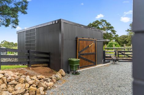 Photo of property in 25 Capstone Place, Te Kamo, 0185