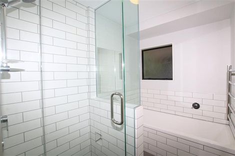 Photo of property in 3/137a Rangatira Road, Beach Haven, Auckland, 0626