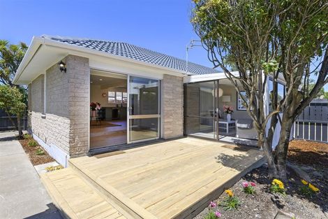 Photo of property in 25 Pandora Street, North New Brighton, Christchurch, 8083