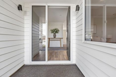 Photo of property in 19 Keene Drive, Bell Block, New Plymouth, 4312