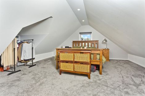 Photo of property in 100 Kowhai Road, Campbells Bay, Auckland, 0630