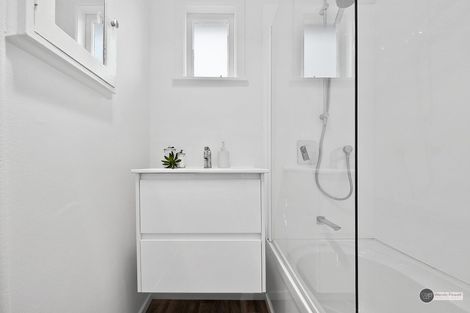 Photo of property in 43 Russell Road, Wainuiomata, Lower Hutt, 5014