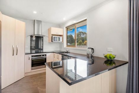 Photo of property in 6 Kanuka Grove, Kinloch, Taupo, 3377