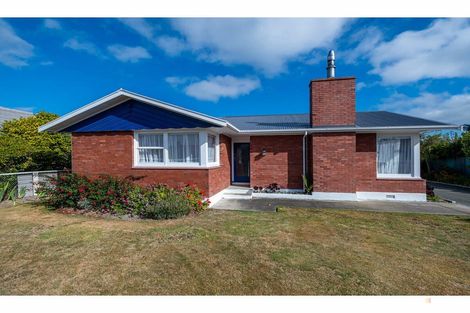 Photo of property in 24 Rhodes Street, Waimate, 7924