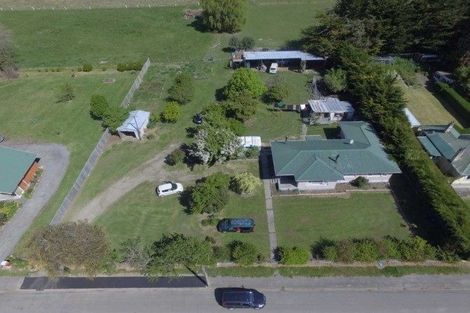 Photo of property in 37 Princes Street, Waikari, 7420