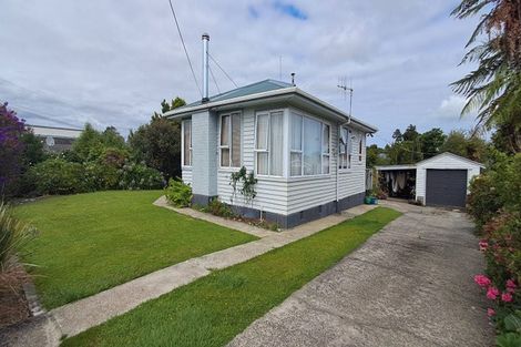 Photo of property in 162 Queen Street, Westport, 7825
