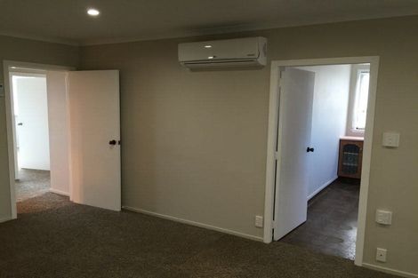 Photo of property in 415 Carrington Street, Upper Vogeltown, New Plymouth, 4310