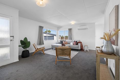 Photo of property in 35 Jupiter Street, Milson, Palmerston North, 4414