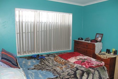 Photo of property in 25 Foxlaw Street, Randwick Park, Auckland, 2105