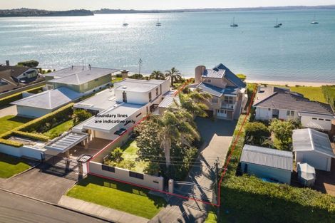 Photo of property in 98 Tindalls Bay Road, Tindalls Beach, Whangaparaoa, 0930