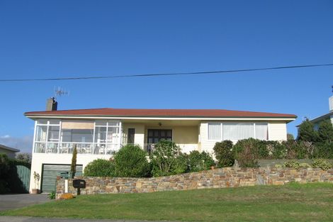 Photo of property in 10 Francis Road, Paraparaumu Beach, Paraparaumu, 5032
