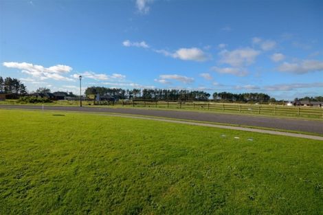 Photo of property in 26 Mercade Close, Stratford, 4332