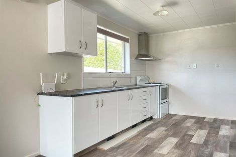 Photo of property in 87a Pinehaven Road, Pinehaven, Upper Hutt, 5019