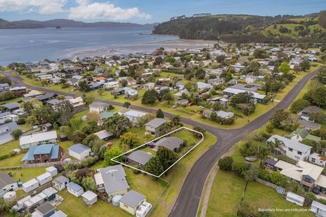 Photo of property in 29 Oyster Drive, Cooks Beach, Whitianga, 3591