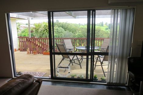 Photo of property in 17 Maddison Place, Welcome Bay, Tauranga, 3112