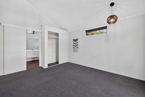 Photo of property in 60 Soleares Avenue, Mount Pleasant, Christchurch, 8081