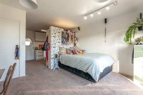 Photo of property in 12 Makora Avenue, Oneroa, Waiheke Island, 1081