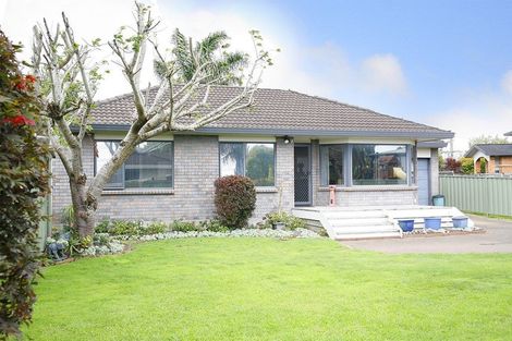 Photo of property in 1/45 Clevedon Road, Papakura, 2110