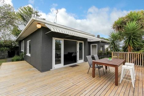 Photo of property in 91 Mill Road, Lower Vogeltown, New Plymouth, 4310