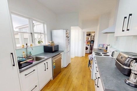 Photo of property in 2 Koromiko Avenue, Roslyn, Palmerston North, 4414