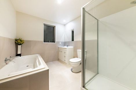 Photo of property in 12 Courage Road, Papakura, 2110