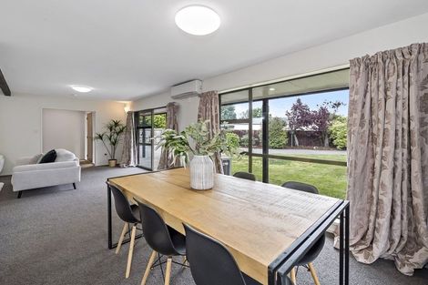 Photo of property in 10 Seneca Place, Burwood, Christchurch, 8083