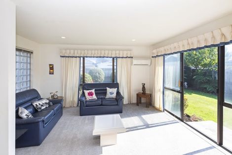 Photo of property in 112 Harewood Road, Papanui, Christchurch, 8053