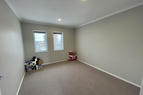 Photo of property in 3 Danga Lane, Hobsonville, Auckland, 0616