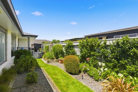 Photo of property in 19 Taranui Way, Paraparaumu Beach, Paraparaumu, 5032